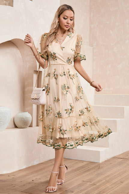 Robe Dentelle Brodée - gallery 3