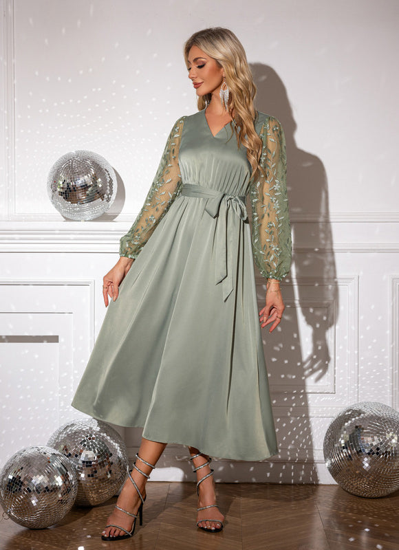 Robe Dentelle Satinée Verte - gallery 3