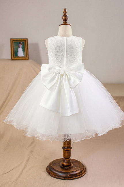 Robe Dentelle Danse De Satin Éblouissant