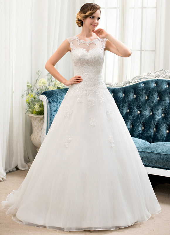 Robe Dentelle Élégante Cristal