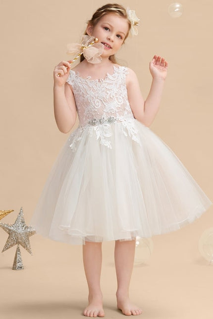 Robe Dentelle Nuptiale Enfantine Élégante - gallery 1