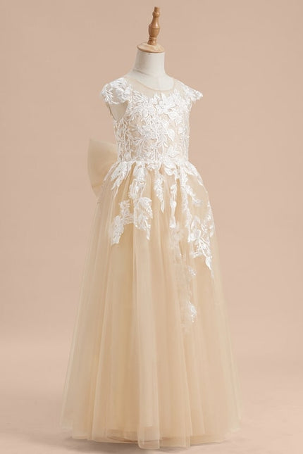 Robe Dentelle Élégance Florale Douce - gallery 2