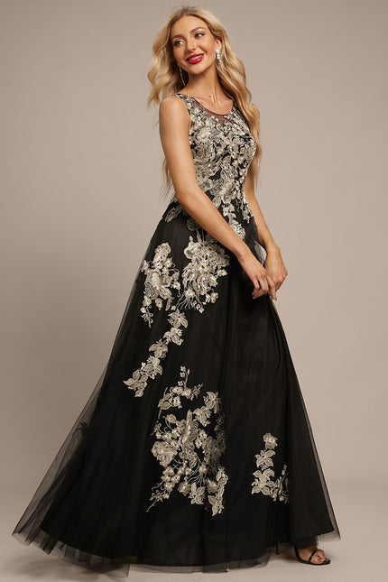 Robe Dentelle Élégance Nocturne - gallery 1