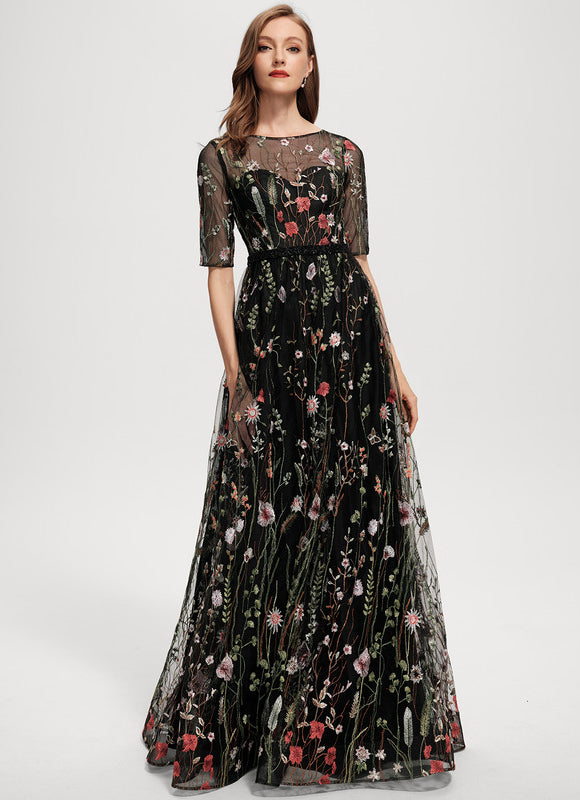 Robe Dentelle Florale Envoûtante