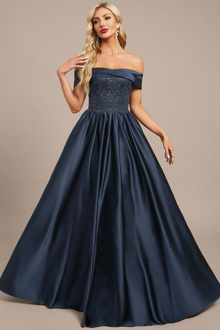 Robe Dentelle Satinée Évasée