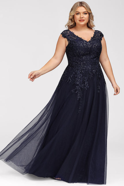 Robe Dentelle Grise Élégante - gallery 7