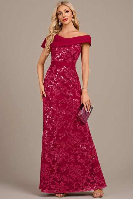 Robe Dentelle Soirée Bordeaux Élégante