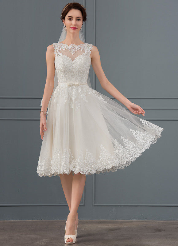 Robe Dentelle Satinée Éclairée