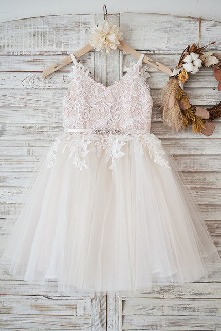Robe Dentelle Nuptiale Enfantine Élégante