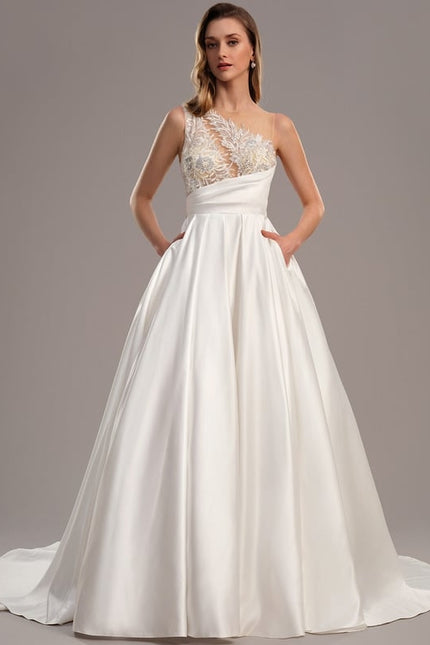 Robe Dentelle Satinée Épurée