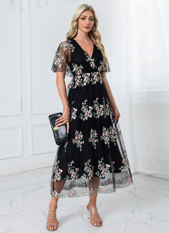 Robe Dentelle Brodée - gallery 4