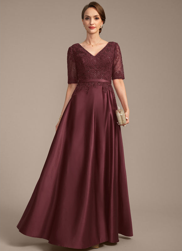 Robe Dentelle Mère Satinée Élégante
