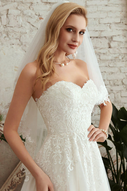 Robe Dentelle Vaporeuse Élégante - gallery 1