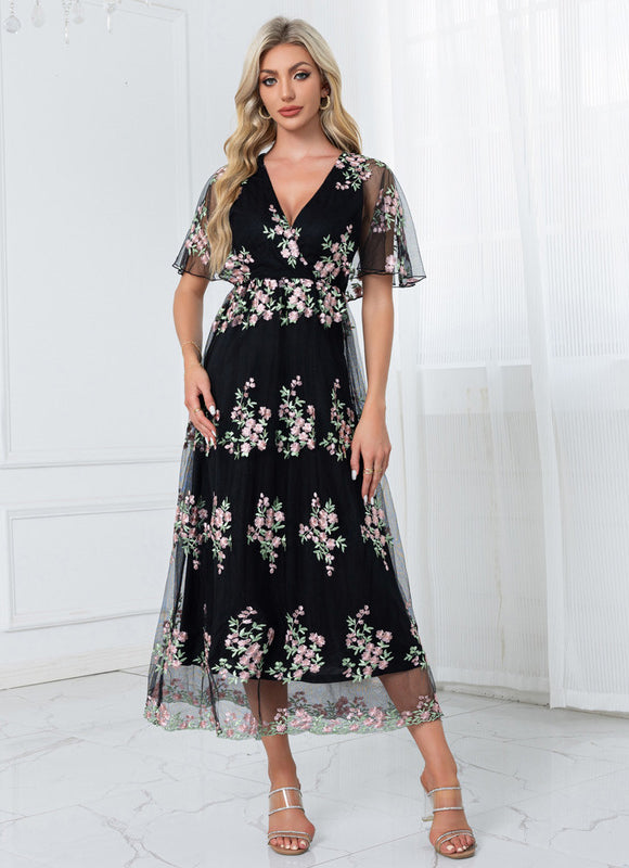 Robe Dentelle Brodée