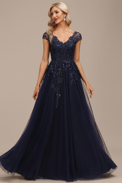 Robe Dentelle Grise Élégante - gallery 5
