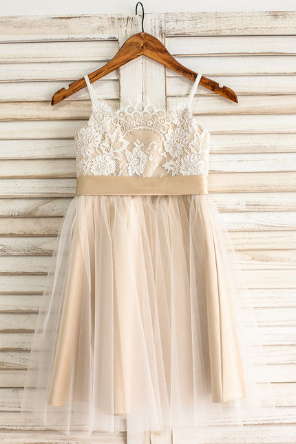 Robe Dentelle Enfant Lumineuse - gallery 1