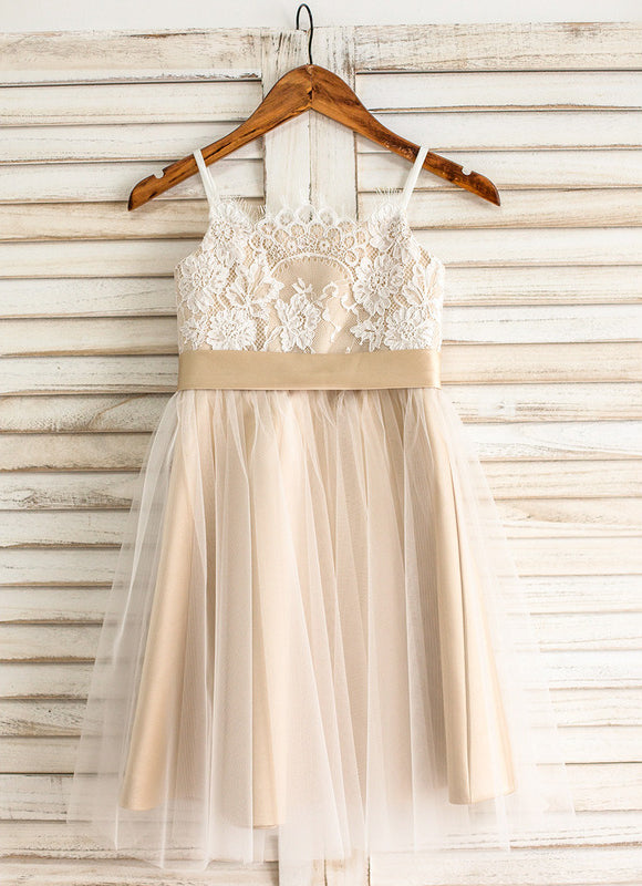 Robe Dentelle Enfant Lumineuse - gallery 1