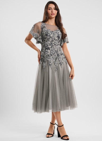 Robe Dentelle Midi Évasée