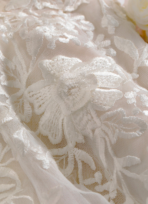 Robe Dentelle Écrue Élégante - gallery 4