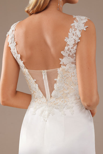 Robe Dentelle Satinée À Décolleté Plongeant - gallery 3