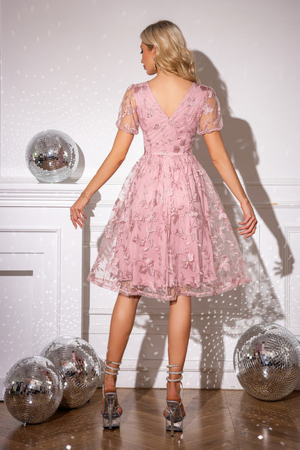 Robe Dentelle Brodée - gallery 1