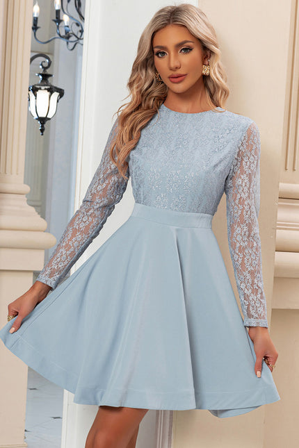 Robe Dentelle Bleue Élégante