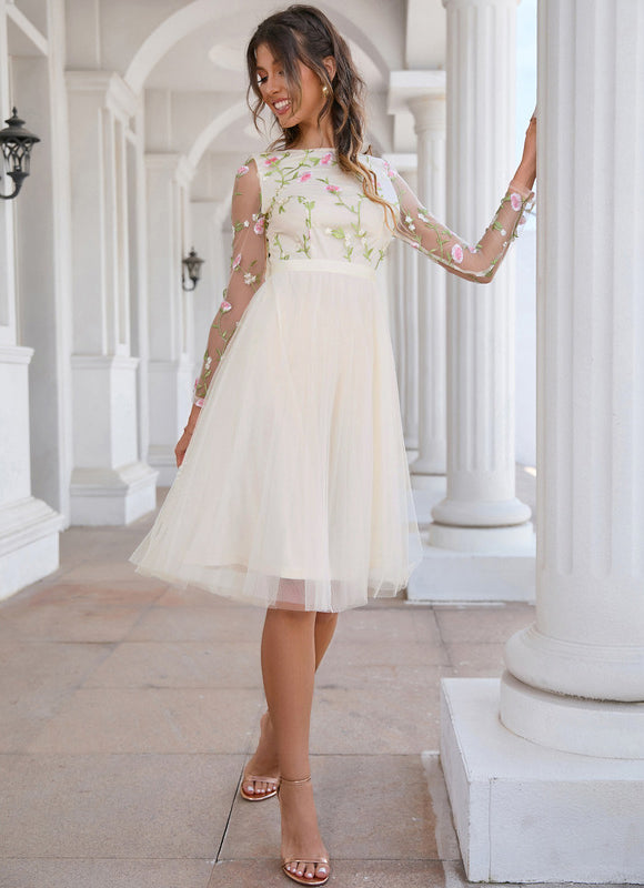 Robe Dentelle Éclat De Fleurs - gallery 7