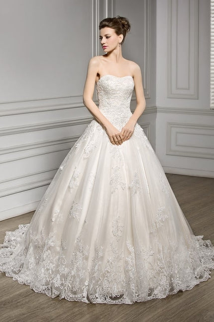 Robe Dentelle Écrue Élégante - gallery 1