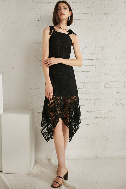 Robe Dentelle Noire Asymétrique