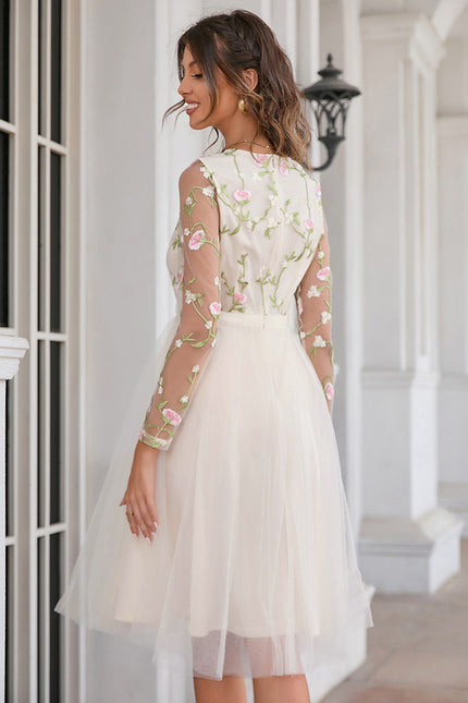 Robe Dentelle Éclat De Fleurs - gallery 1