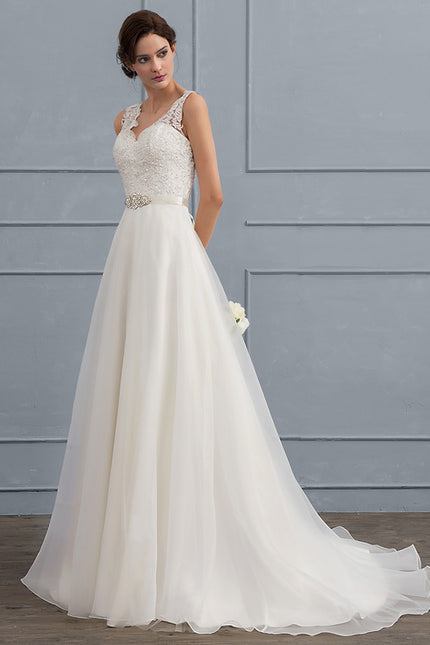 Robe Dentelle Flottante Élégante