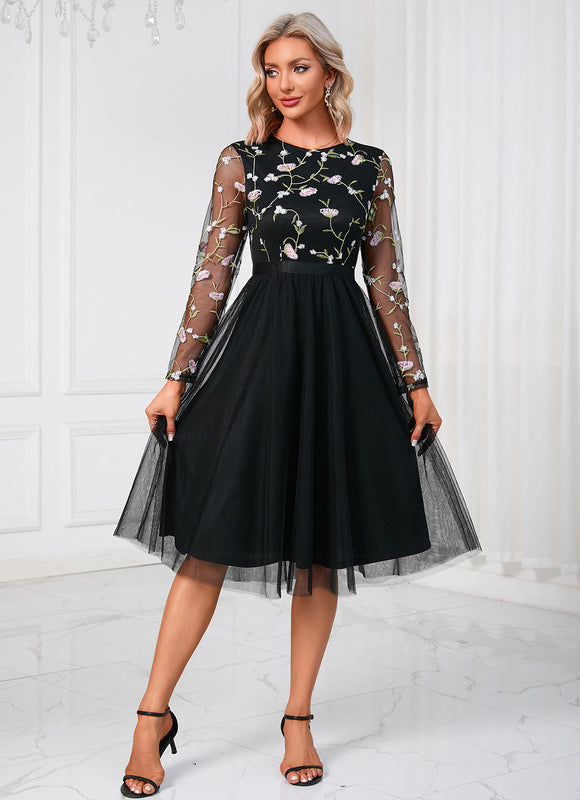 Robe Dentelle Éclat De Fleurs - gallery 9