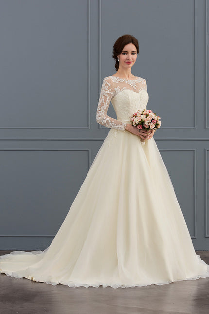 Robe Dentelle Aérienne Chic