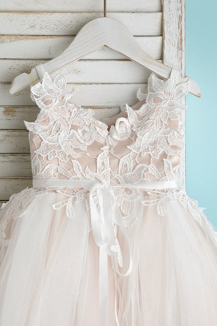 Robe Dentelle Nuptiale Enfantine Élégante - gallery 6