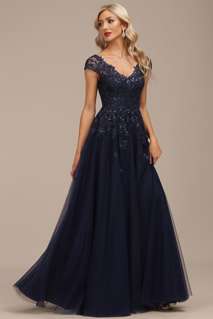 Robe Dentelle Grise Élégante - gallery 2