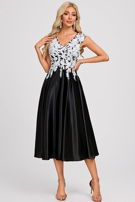 Robe Dentelle Satin Contrastée