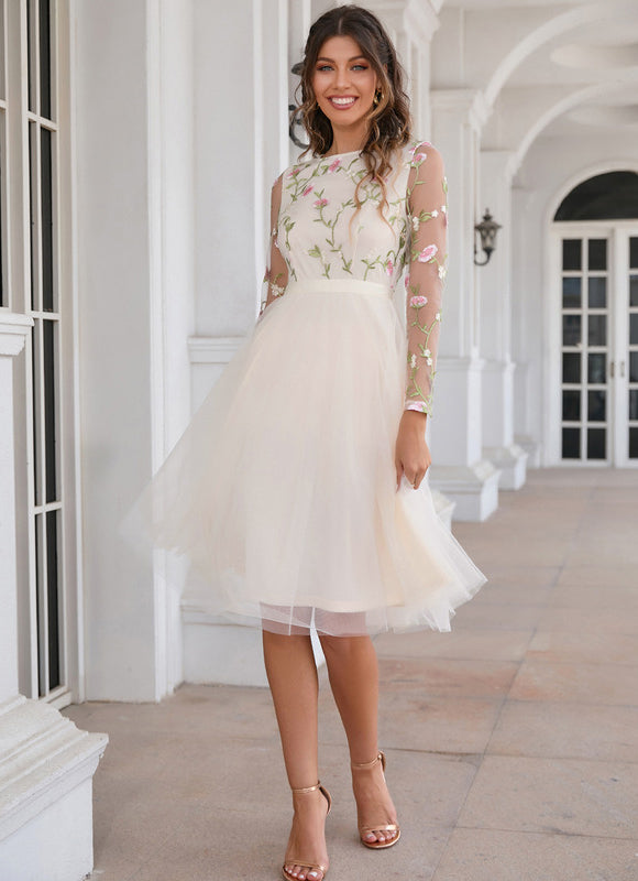 Robe Dentelle Éclat De Fleurs - gallery 2
