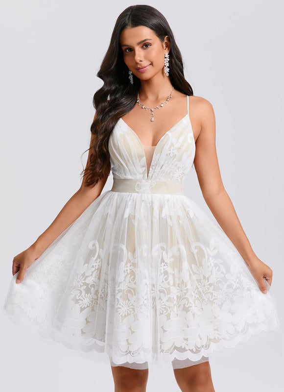 Robe Blanche Dentelle Col V