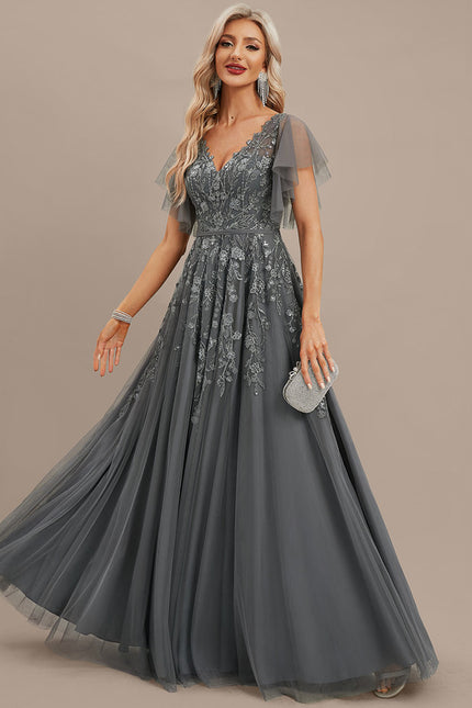 Robe Dentelle Grise Élégante
