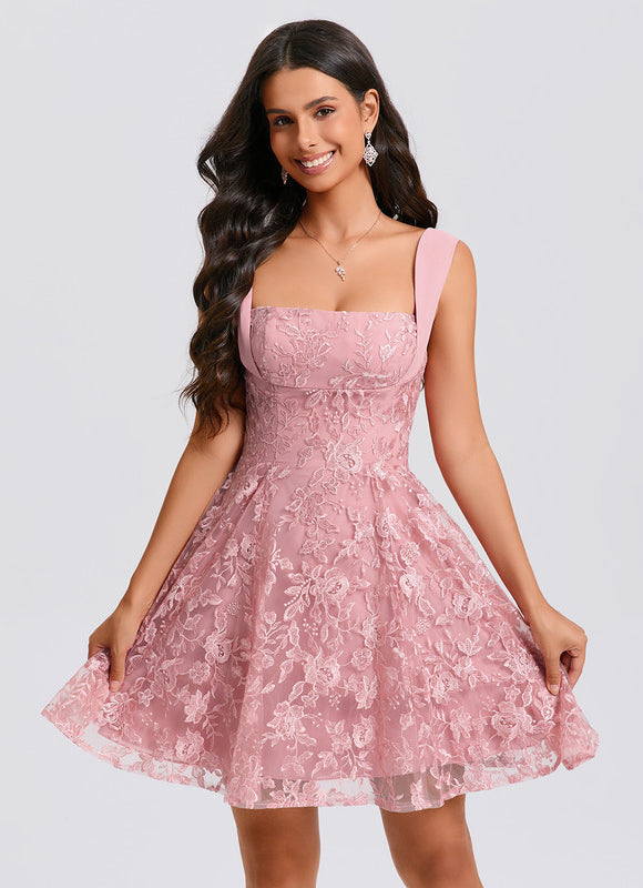 Robe Dentelle Rose À Bretelles