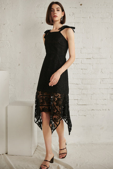 Robe Dentelle Noire Asymétrique - gallery 4