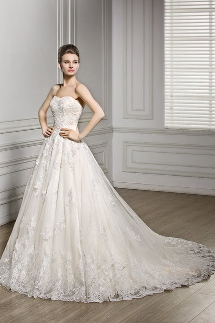 Robe Dentelle Écrue Élégante - gallery 2