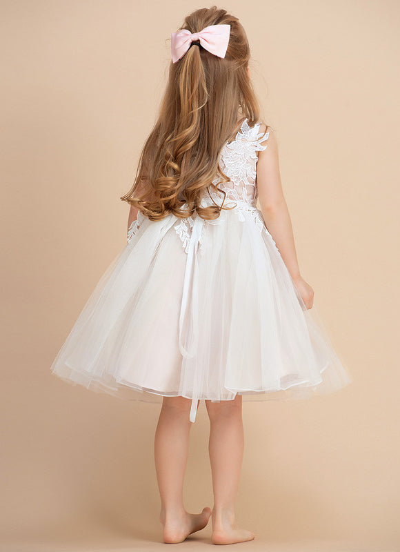 Robe Dentelle Nuptiale Enfantine Élégante - gallery 8