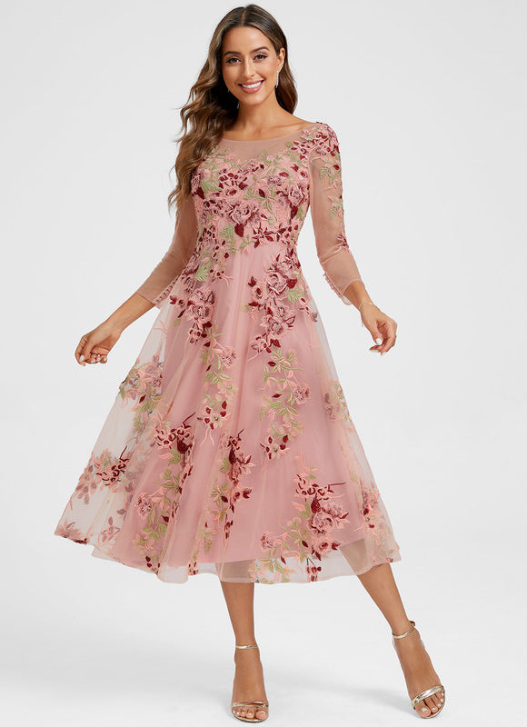 Robe Cocktail Rose Poudré Dentelle