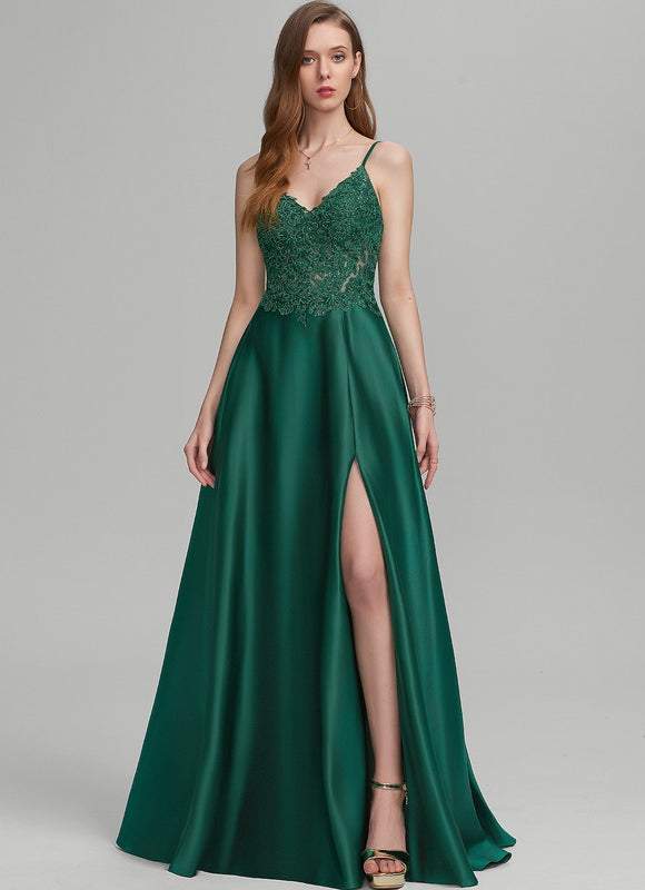 Robe Fendue Dentelle