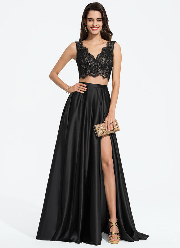 Robe Fendue Dentelle