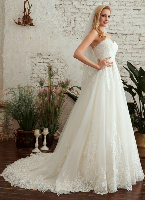 Robe Dentelle Vaporeuse Élégante