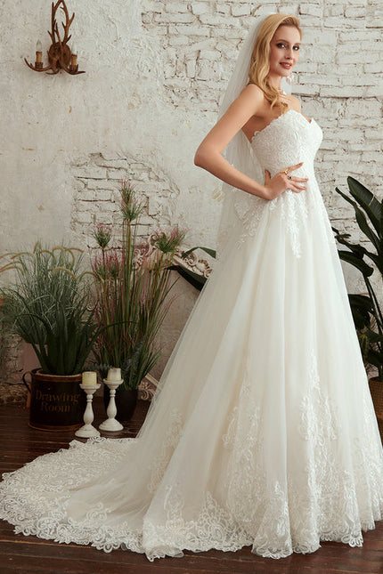Robe Dentelle Vaporeuse Élégante